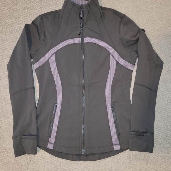 Lululemon jacket size 10 - Picture 1 of 1